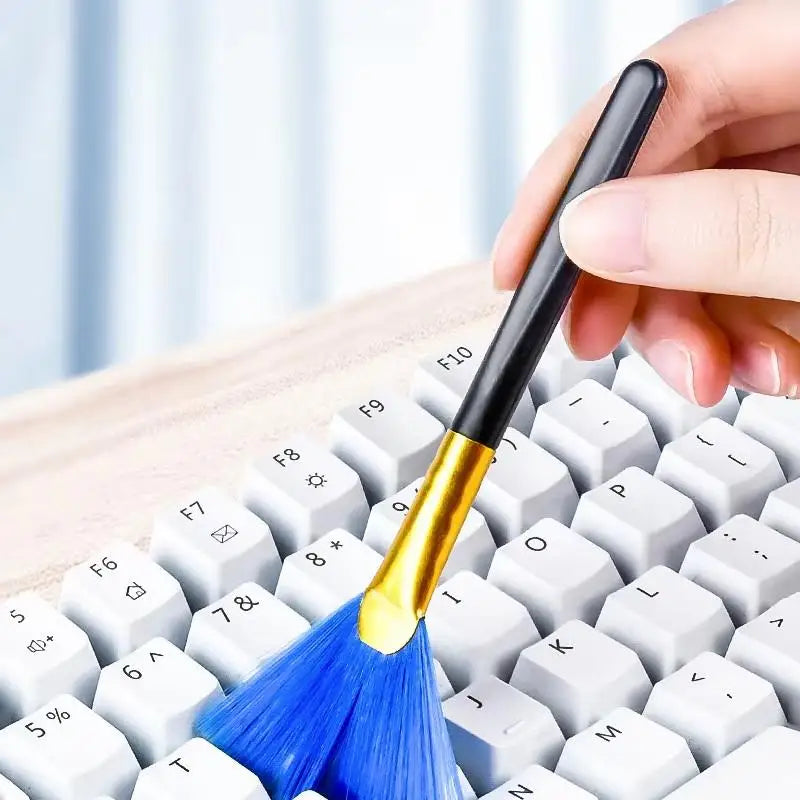 10-Piece Electronics Cleaning Brush Kit – PC, Keyboard & Camera Electronics Cleaning Kit Babs