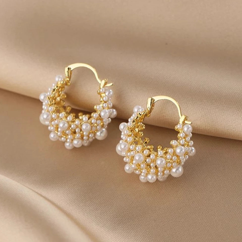 ZAKOL Irregular Pearl Copper Stud Earrings | Trendy Fashion Jewelry Pearl Stud Earrings Babs