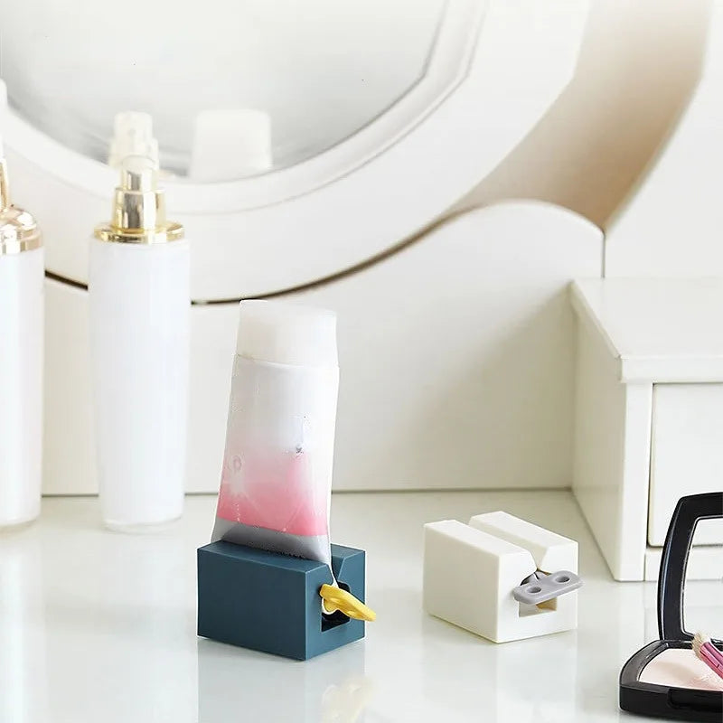 Toothpaste Tube Squeezer Clip-On Rolling Dispenser Holder Tube Squeezer Dispenser Babs