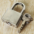 Heavy-Duty Rustproof Waterproof Padlock – Chrome, 4 Keys Security Padlock Babs silvery
