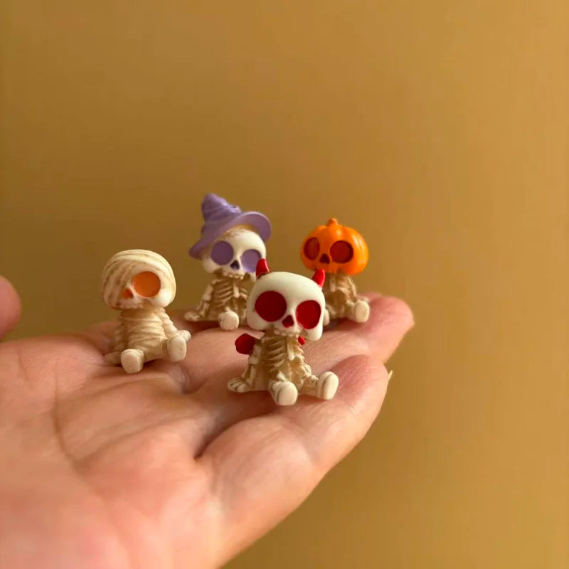 4PCS Resin Skeleton Ghost Figurines – Miniature Garden & Holiday Décor Miniature Figurine Set Babs 4PCS