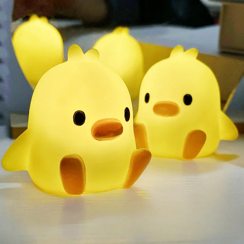 Cartoon Yellow Duck Night Light – Cute Bedside Desk Ornament Novelty Night Light Babs