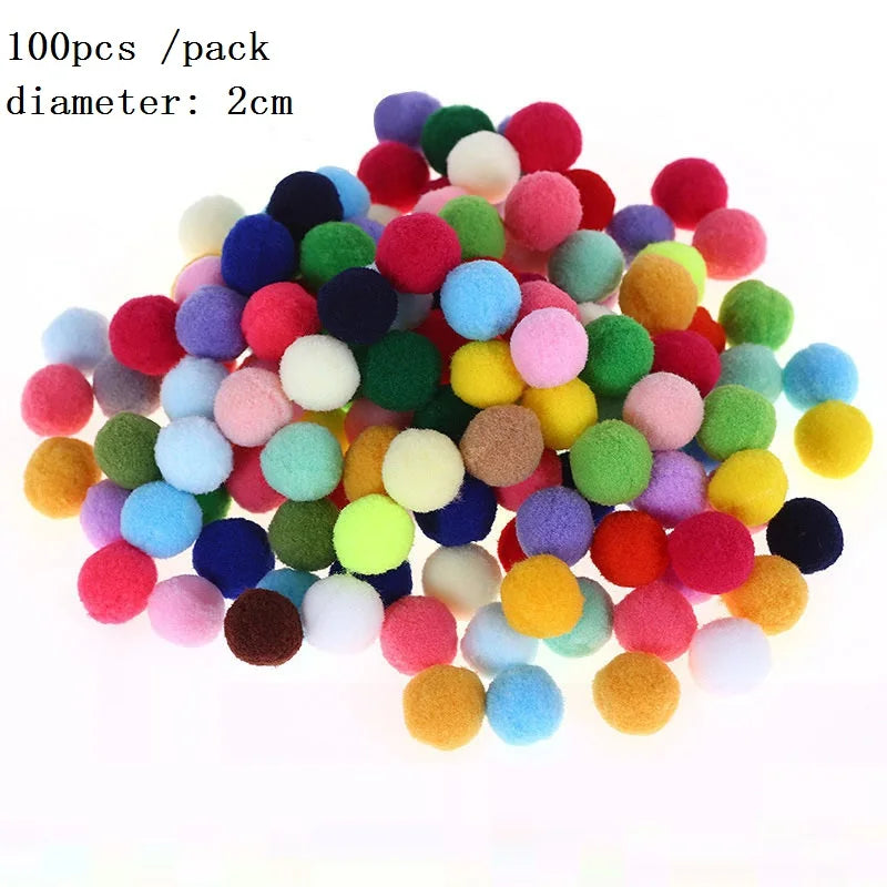 Fluffy DIY Pom Pom Balls – Craft, Party & Holiday Décor DIY Craft Pom Poms Babs 3