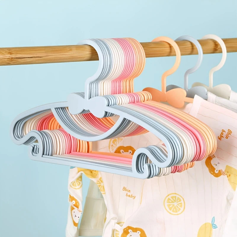 10-Pack Plastic Clothes Hangers – Closet & Coat Organizer Clothes Hangers Babs