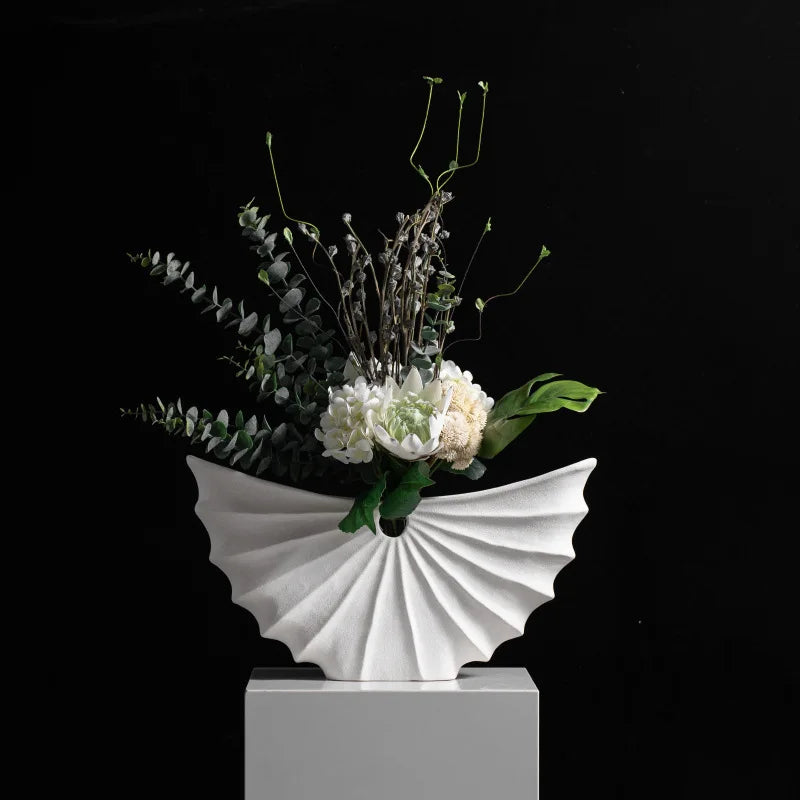 Modern Ceramic Fan Vase – Minimalist White Porcelain Décor Decorative Ceramic Vase Babs
