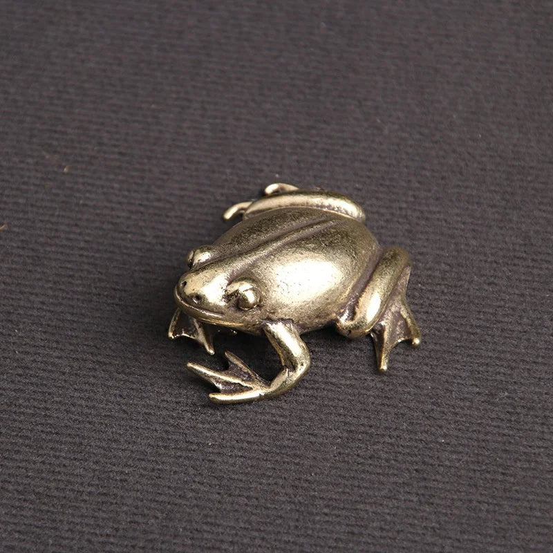 Retro Brass Frog Figurine – Copper Toad Desktop Ornament Tea Pet Decorative Figurine Babs