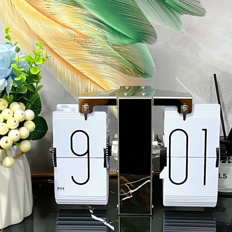 Nordic Retro Page-Turning Desk Clock | Luxury Table Ornament Flip Desk Clock Babs Silver And White