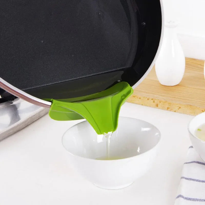 Kitchen Funnel – Anti-Splash Edge & Liquid Streamer Spout Kitchen Funnel Babs