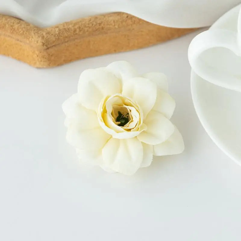 Silk Narcissus Artificial Flowers 30/50pcs – Wedding & Home Decor Artificial Silk Flowers Babs Color 7 50pcs