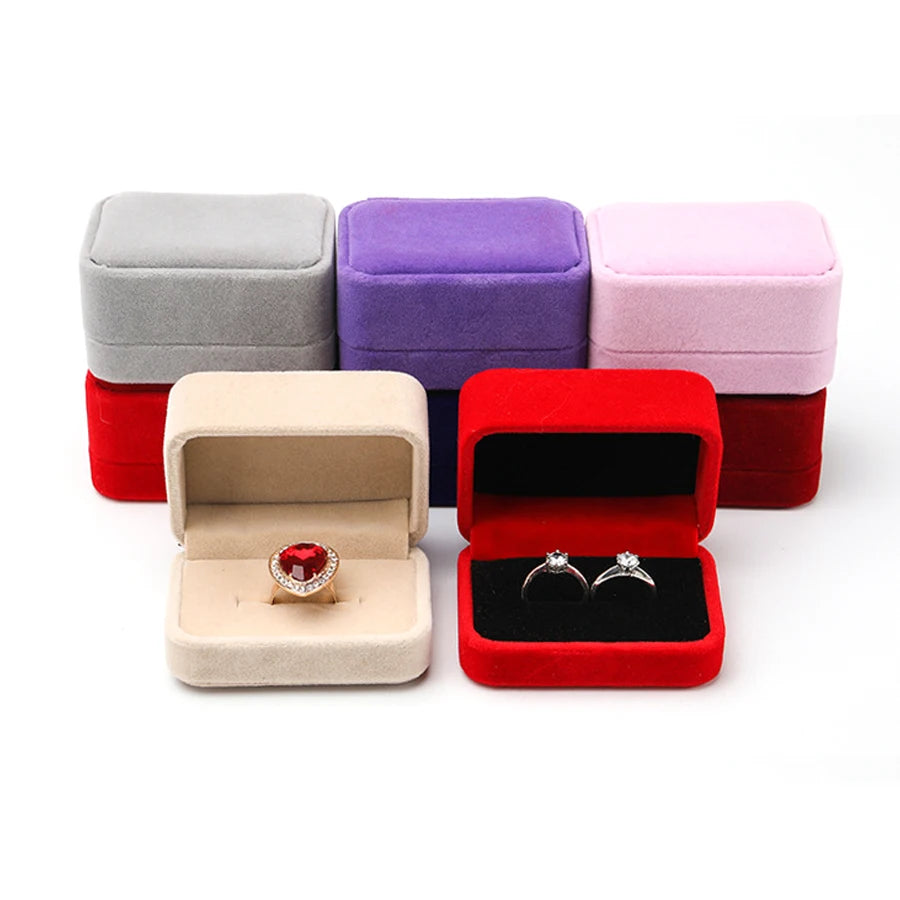 Vintage Velvet Double Slot Ring Box – Engagement & Wedding Velvet Ring Box Babs