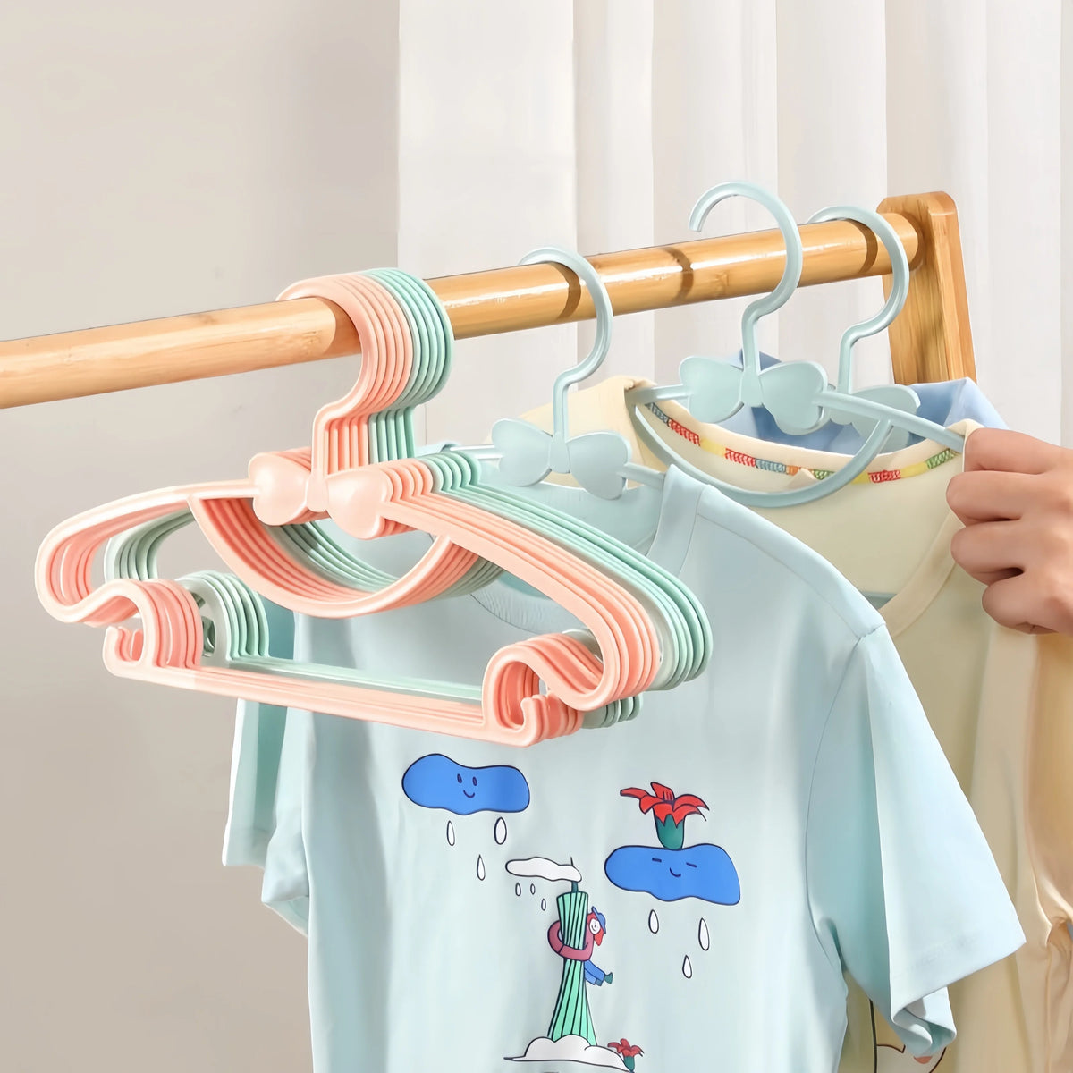 10-Pack Baby Bow Hangers – Non-Slip Ultra-Thin Plastic Hangers Baby Clothing Hangers Babs