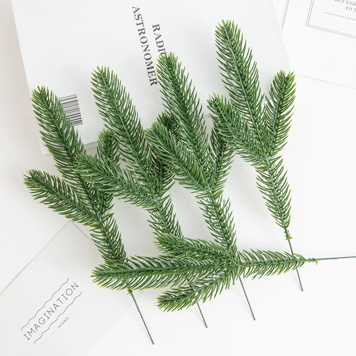 50/100pcs Artificial Holly Berry Branches | Christmas & Wedding Decor Artificial Holly Branches Babs green 50 pcs