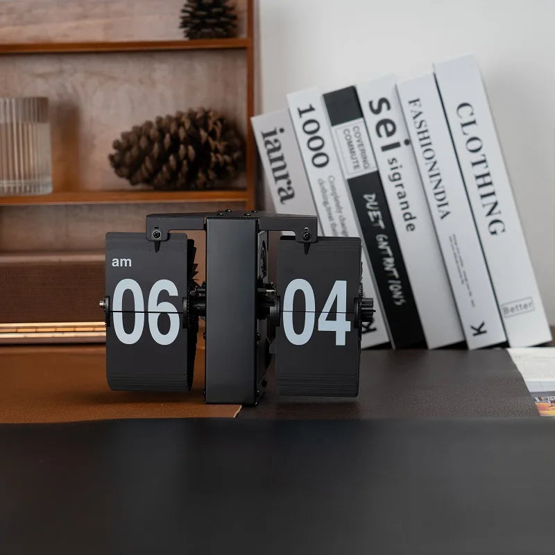 Nordic Retro Page-Turning Desk Clock | Luxury Table Ornament Flip Desk Clock Babs Black-Bold Font