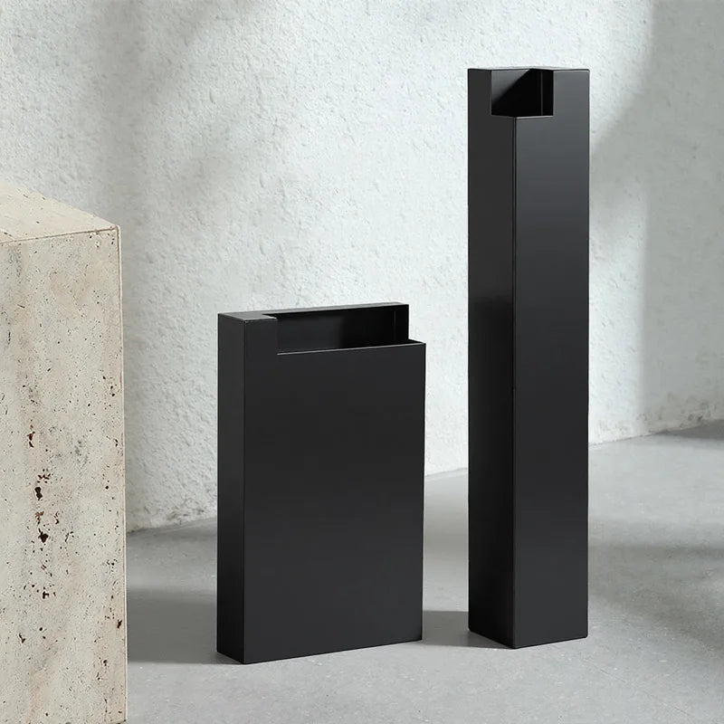 Modern Minimalist Metal Vase – Desktop Flower Ornament Décor Decorative Metal Vase Babs