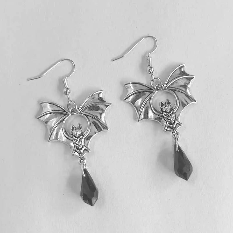 Gothic Vampire Bat Drop Earrings – Witch Jewelry Zinc Alloy Gothic Drop Earrings Babs Silver