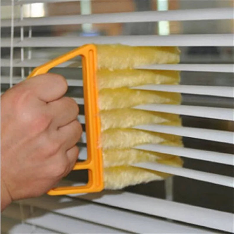 Multi-Functional Blind & Fan Gap Cleaning Brush Tool Blind Cleaning Brush Babs