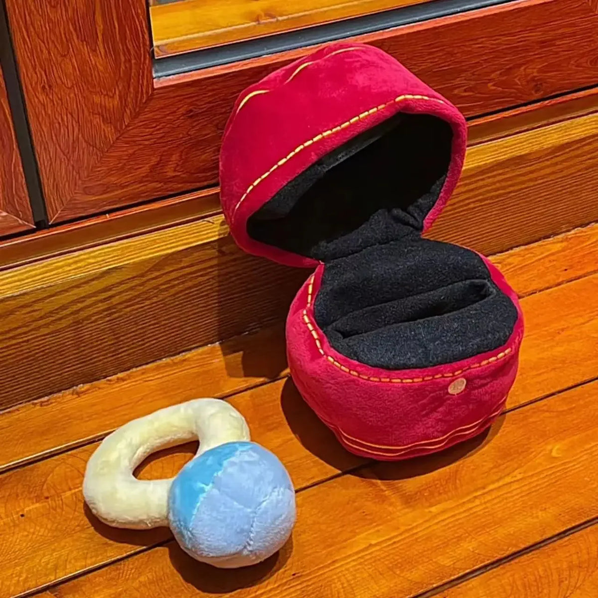 Giant Diamond Plush Ring Toy – Fun Birthday & Proposal Gift Plush Novelty Toy Babs Red 20cm