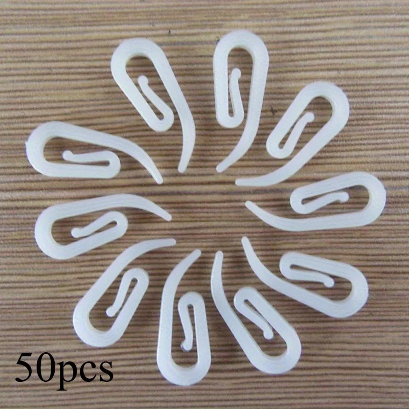 Modern White Plastic Curtain Hooks – Bean Sprout Design Curtain Hooks Babs 50pcs