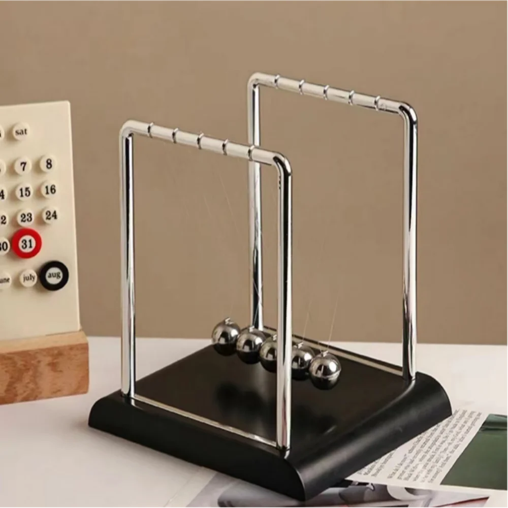 Newton's Cradle Steel Ball Pendulum – Desktop Physics Toy Physics Desk Toy Babs