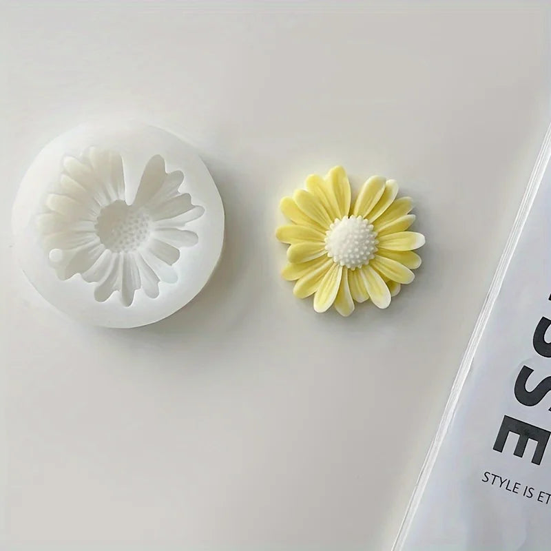 Daisy Silicone Candle & Soap Mold – DIY Candle Making Kit Silicone Candle Mold Babs