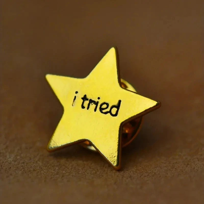 2pcs Star Brooch Pin Letter Pattern Paint Badge Bag Decoration Brooch Pin Set Babs