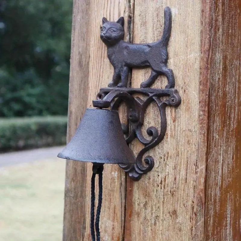 Rustic Cat Cast Iron Hand Crank Wall-Mounted Welcome Bell Decorative Door Bell Babs