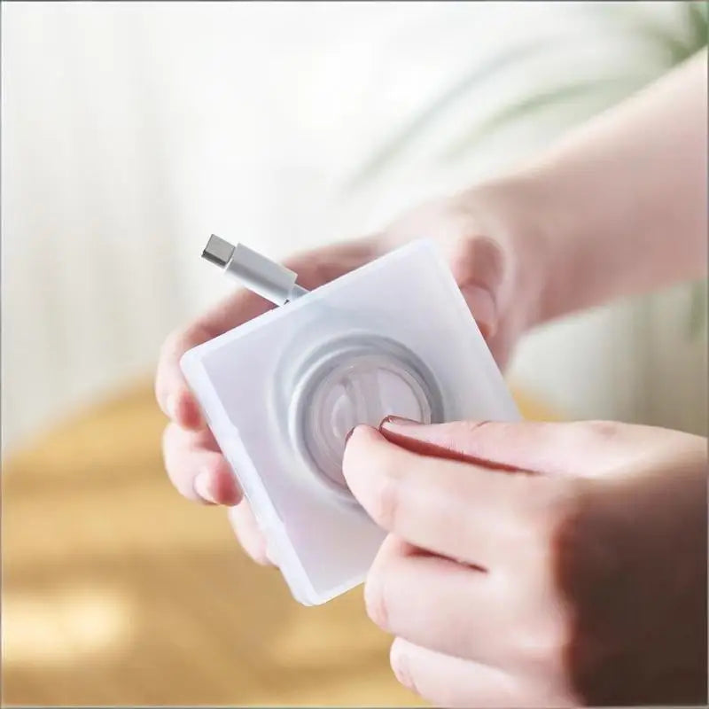 HUXUAN Retractable USB Cable Organizer & Cord Winder Case Cable Organizer Case Babs