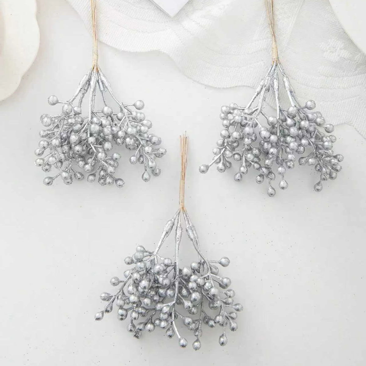 Artificial Silk Flowers for Wedding, Christmas & DIY Décor Artificial Flower Decor Babs Silver 4 pcs