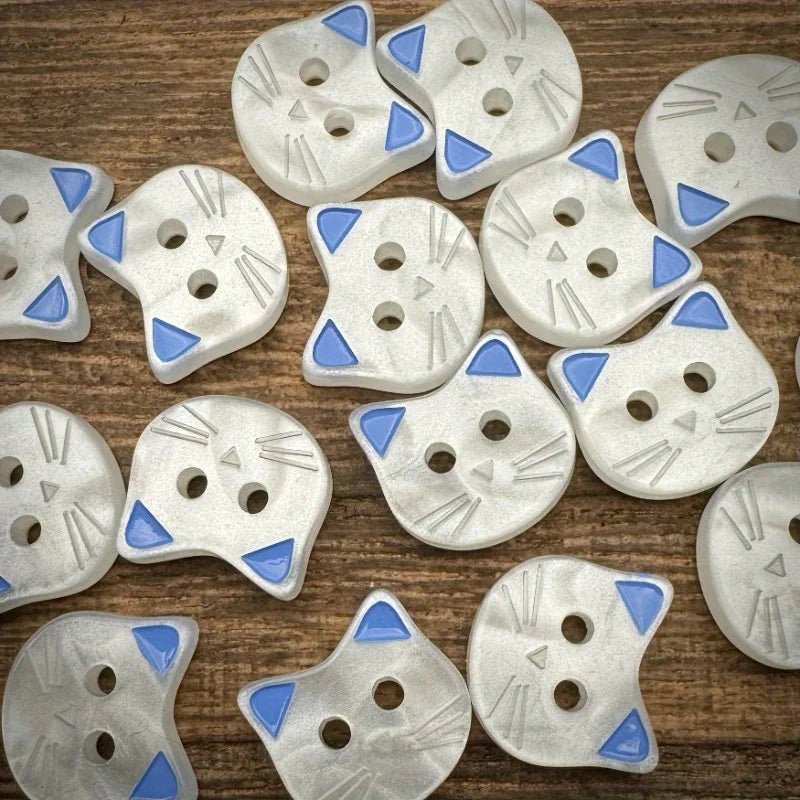 Cartoon Cat 2-Hole Buttons for Kids Clothing & BJD Crafts Decorative Sewing Buttons Babs