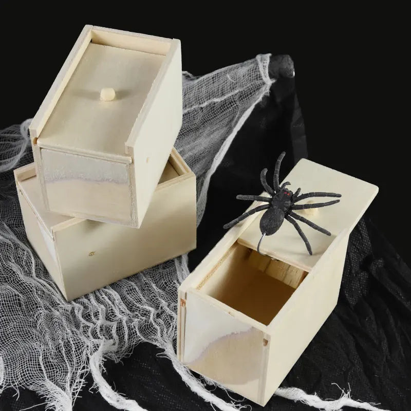 Simulation Spider in Wooden Box – Halloween Prank Toy Prank Joke Toy Babs
