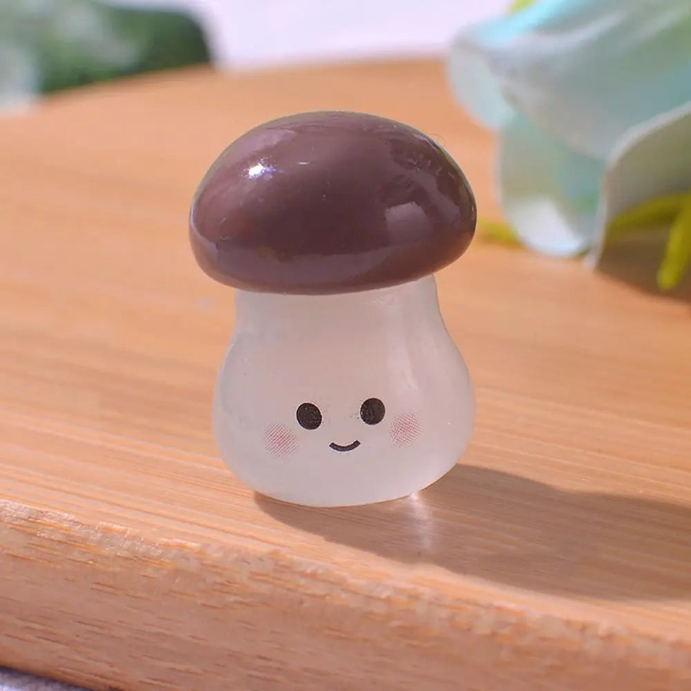 Luminous Mini Vegetable Figurines – Resin DIY Miniature Decor Miniature Figurines Babs Style 2