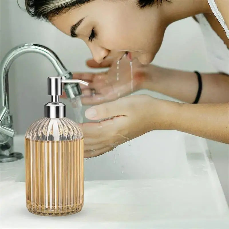 Large Clear Glass Soap Dispenser – Press Pump Bottle Glass Soap Dispenser Babs