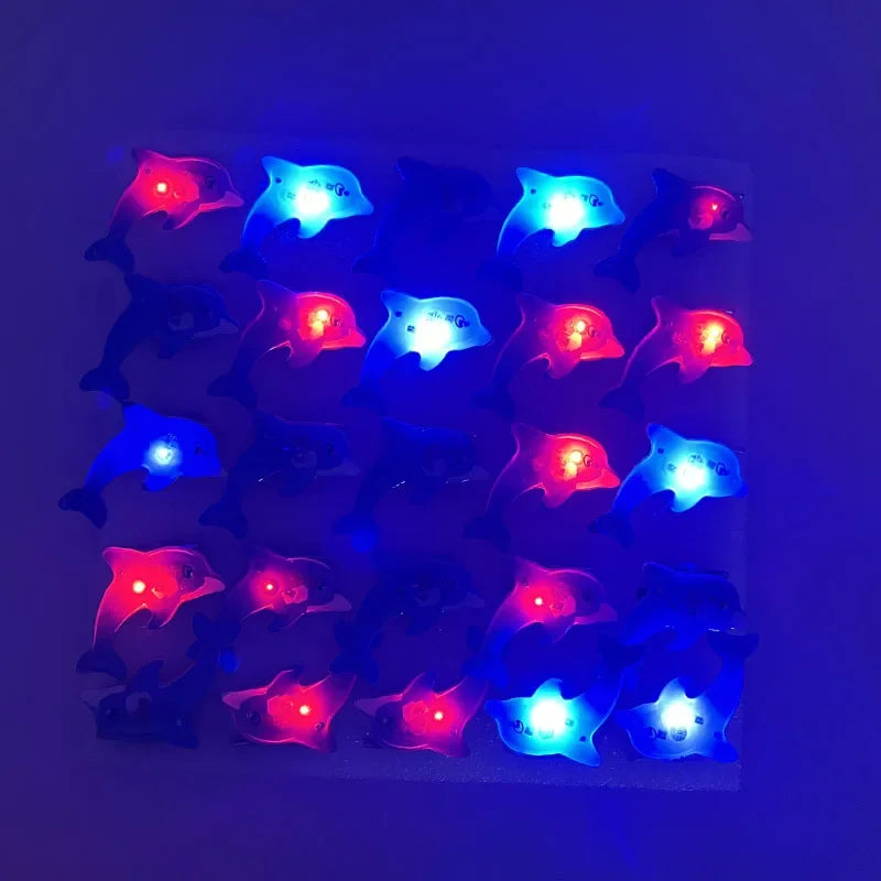 25pcs LED Flashing Brooch Pins – Glow Party Badges Kids Adults LED Party Badge Set Babs