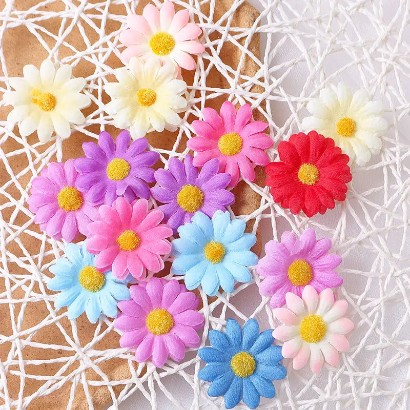 Artificial Silk Daisy Flower Heads – 30/50/100 Pcs for Decor Artificial Silk Flowers Babs