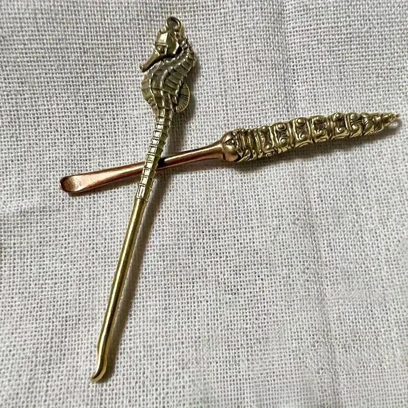 Brass Ear Pick Keychain – Hippocampus Animal Sculpture Pendant Brass Ear Pick Keychain Babs
