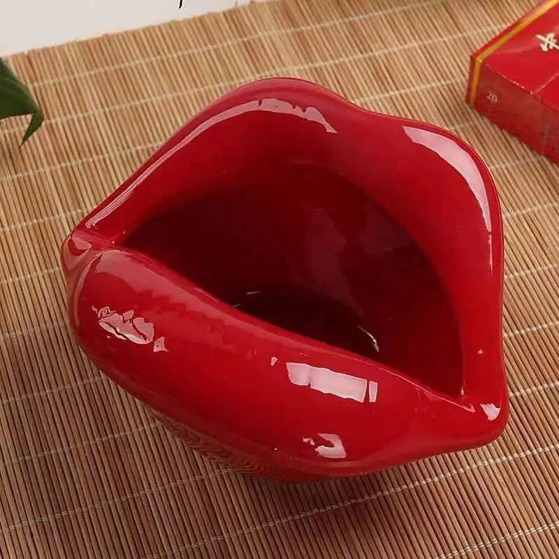 Ceramic Lip Ashtray – Scandinavian Creative Desktop Ornament Ceramic Ashtray Babs Dark Red