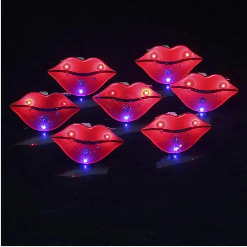 50pcs LED Light-Up Heart Brooch Pins – Glowing Party Badges LED Brooch Pins Babs