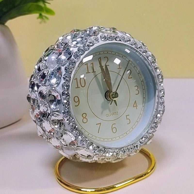 Oeny Modern Silent Desk Clock – Luminous Metal Alloy, Quartz Desk Clock Babs Silver