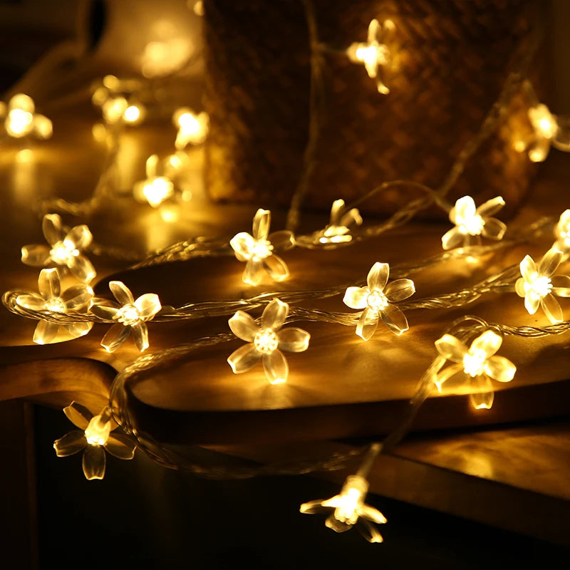 Snowflake LED Christmas Garland Light – USB & Battery Powered LED Christmas Garland Babs