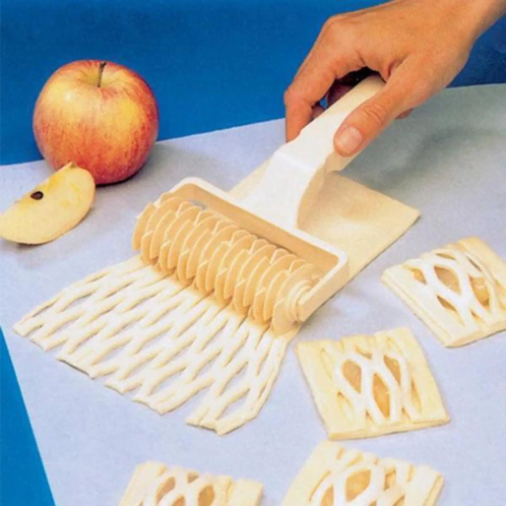 Plastic Lattice Pastry & Pizza Cutter Wheel Roller Tool Pastry Cutter Wheel Babs