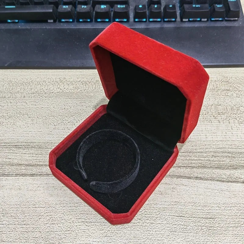 Velvet Octagonal Bracelet Jewelry Box – Elegant Gift Display Jewelry Display Box Babs wine red