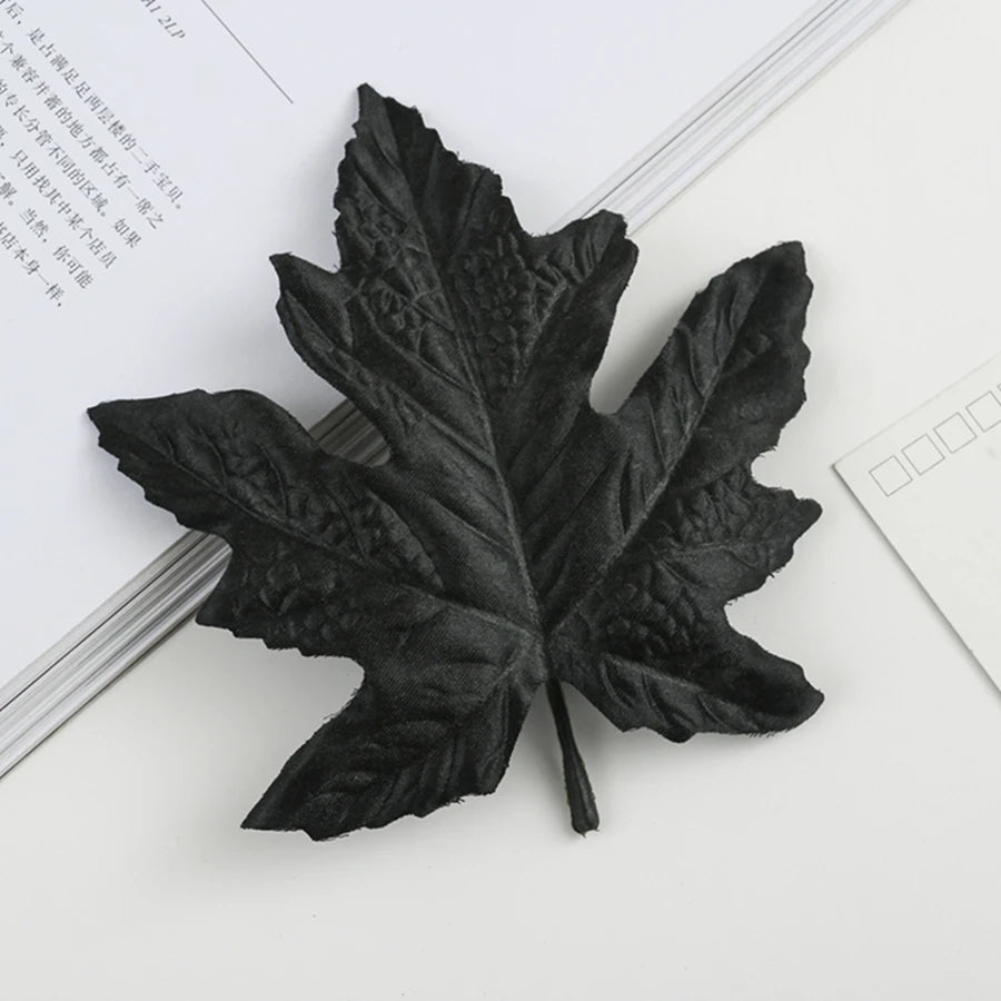 Silk Maple Leaves Artificial Decor 50/100 Pcs – Autumn Party Artificial Decorative Leaves Babs black 50 pcs