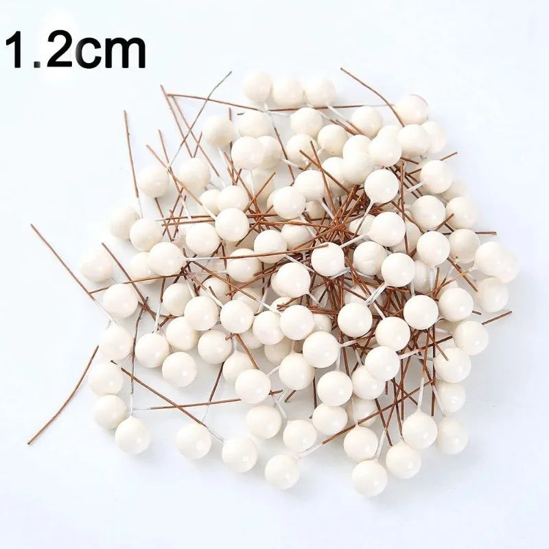 50/100Pcs Artificial Berry Christmas Ornaments – DIY Wreath Décor Christmas Ornaments Babs 1.2CM Milk White 50Pcs