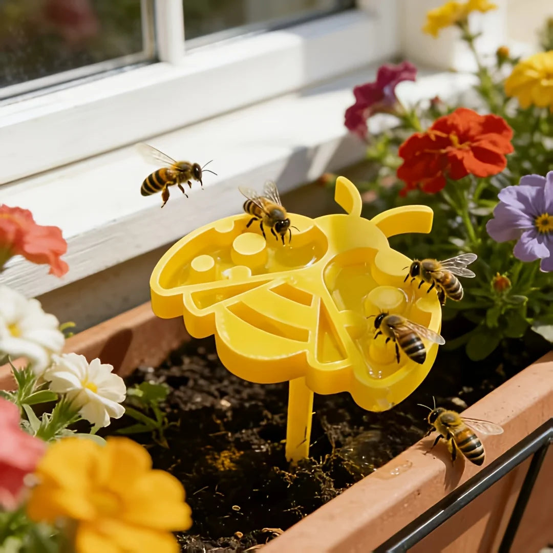 Bee Shape Garden Water Feeder Ground Plug Lawn Decor Garden Water Feeder Babs