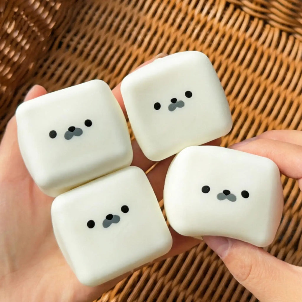 Kawaii Seal Squeeze Toy – Soft Slow Rising Sensory Fidget Ball Sensory Fidget Toy Babs