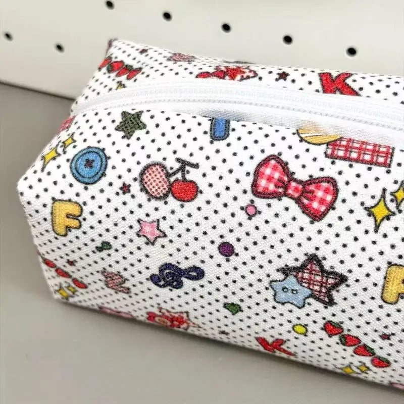 Graffiti Canvas Pencil Case – Large Capacity Stationery Pouch Canvas Pencil Case Babs