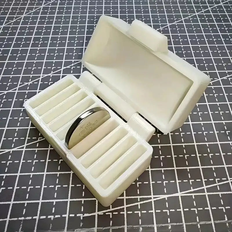 CR2032 Button Battery Storage Box – 10-Slot Portable Organizer Battery Storage Box Babs
