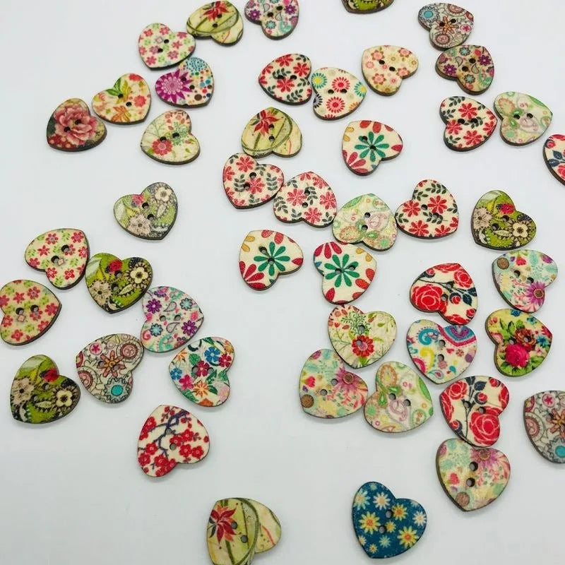 50pcs Heart Shape Wood Sewing Buttons Multicolor Craft DIY Wood Craft Buttons Babs
