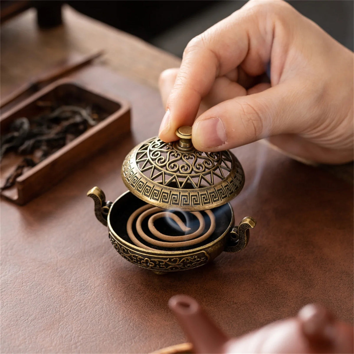 Vintage Brass Incense Burner – 3-Legged Hollow Censer with Lid Incense Burner Babs
