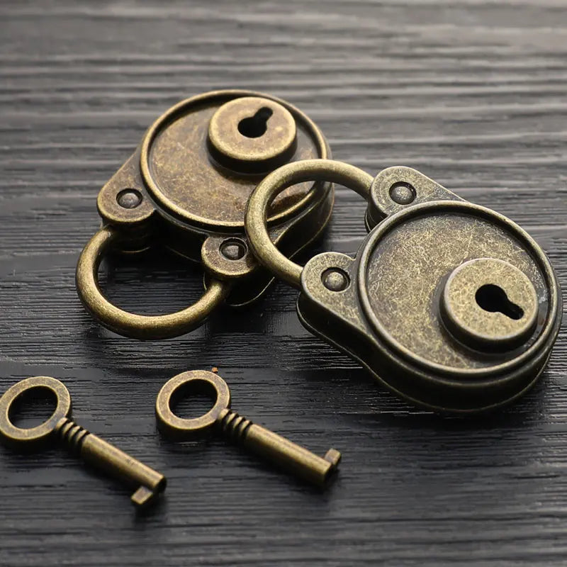 Vintage Antique Bronze Padlock with Key – Notebook & Luggage Decorative Padlock Babs